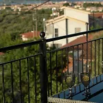 Dimitris - The House & The Frinion