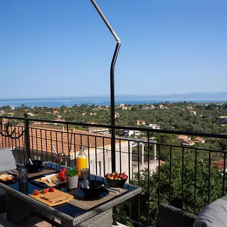 Dimitris - The House Experience