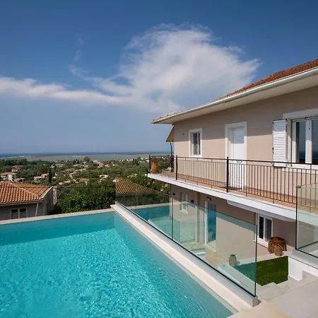 Dimitris - The House & The
