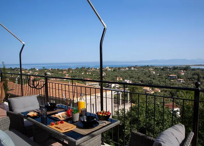 Dimitris - The House & The