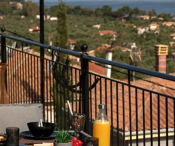 Dimitris - The House & The Hébergement de vacances *