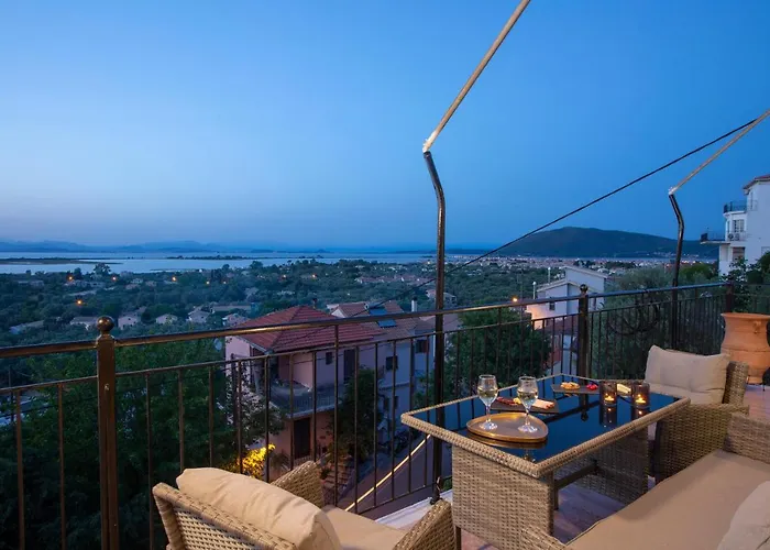 Dimitris - The House & The Frínion