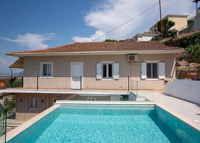 Hébergement de vacances Dimitris - The House & The Frínion