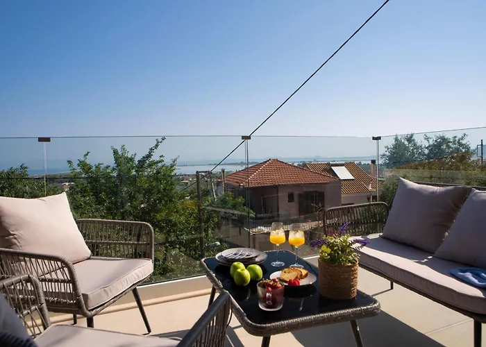 Hébergement de vacances Dimitris - The House & The Frínion