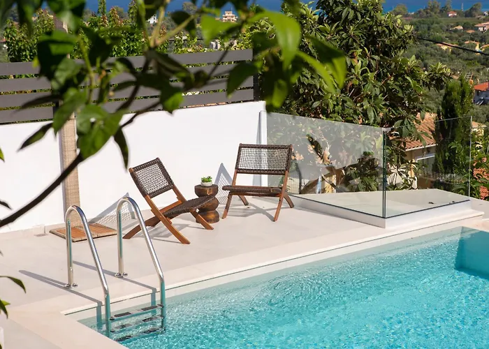 Hébergement de vacances Dimitris - The House & The *